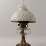 896 3298 PARAFFIN LAMP